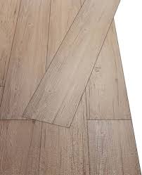 Tablas de PVC y Madera Natural para Cocinas